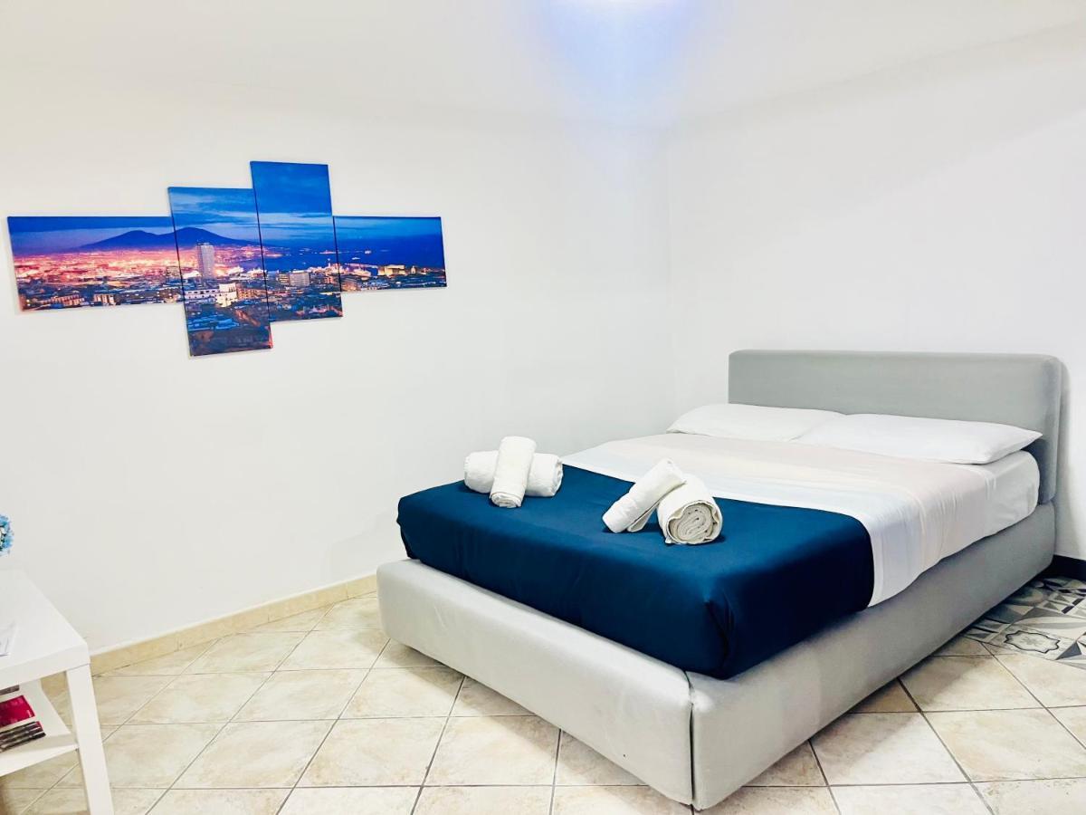 Oikos Guest House Napoli Exterior foto