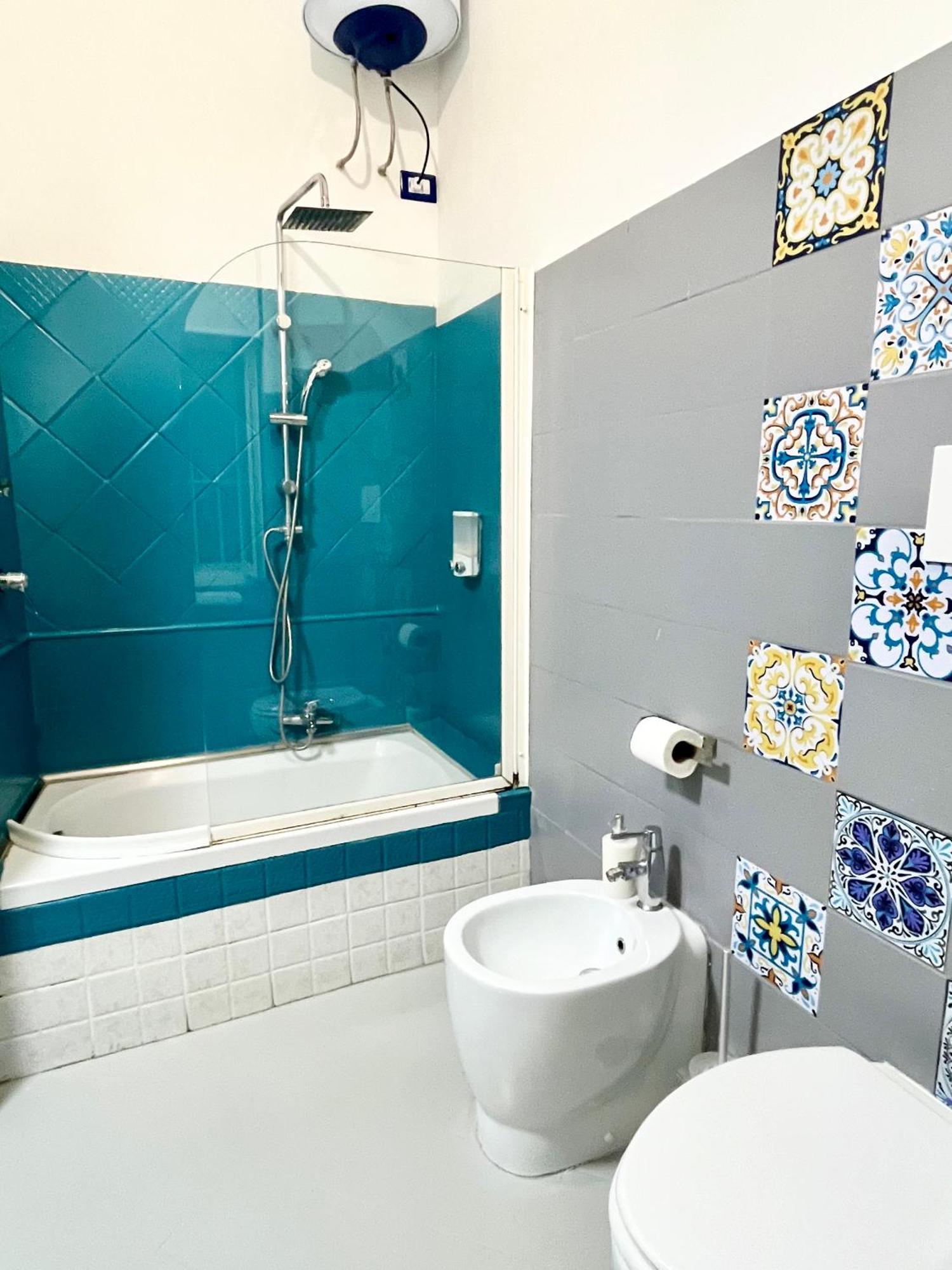 Oikos Guest House Napoli Exterior foto